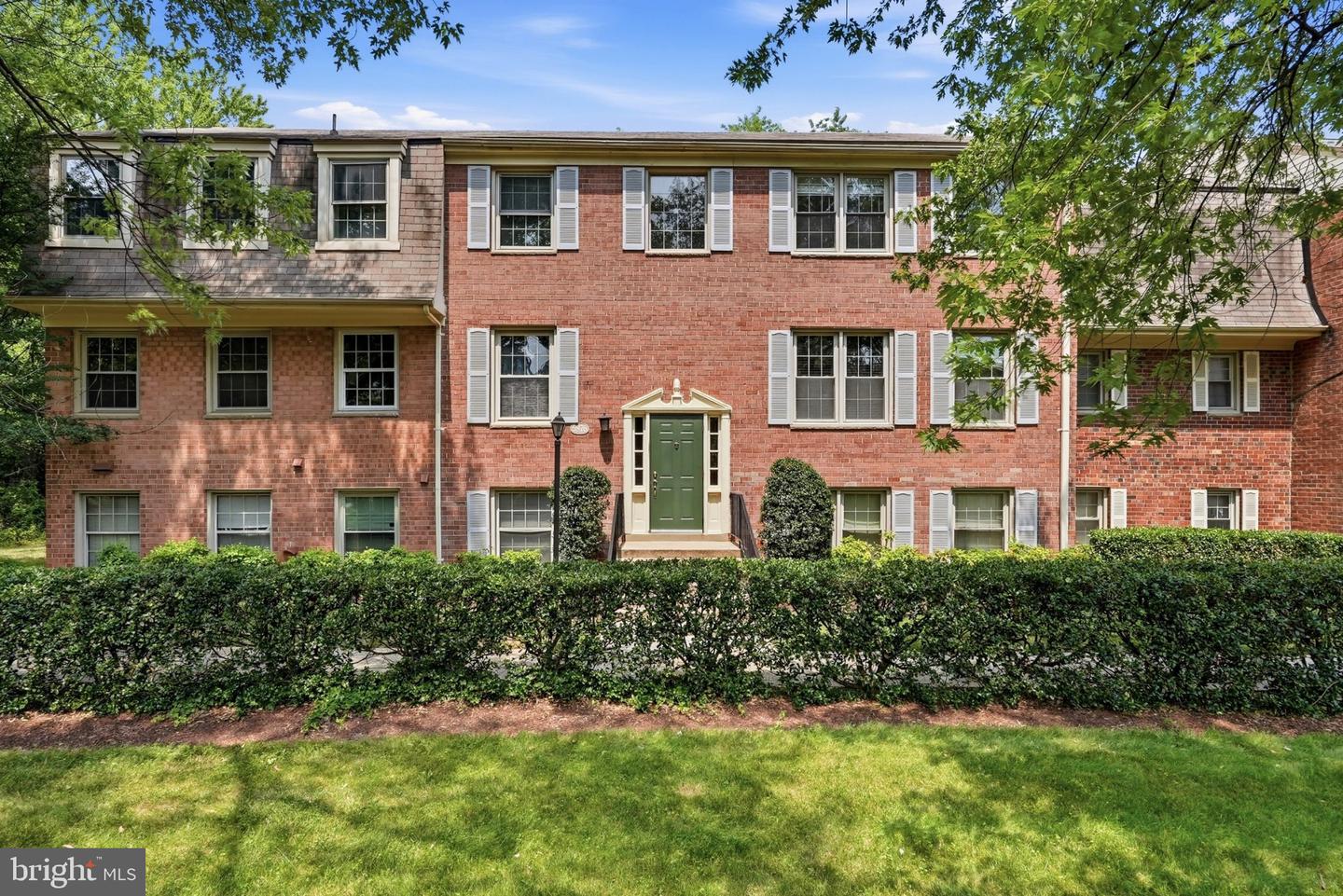 5976 Westchester Park Dr #5976 T-1 — photo