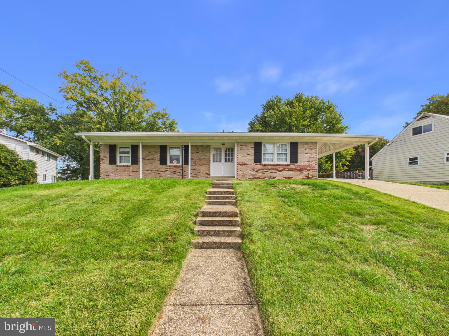 7502 Grange Hall Dr — photo