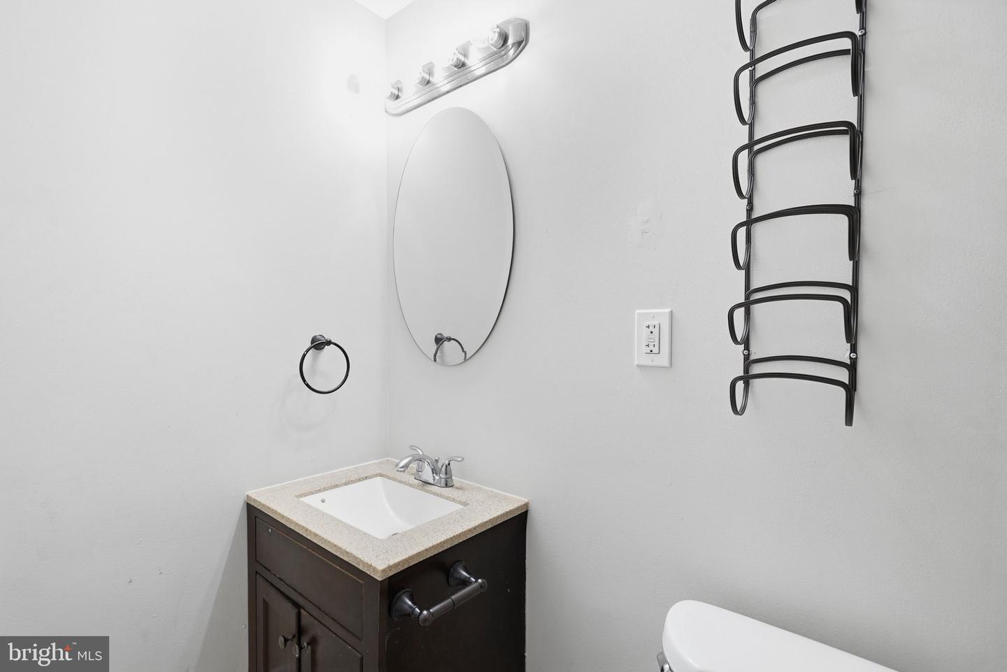 6208 McKay Dr — photo