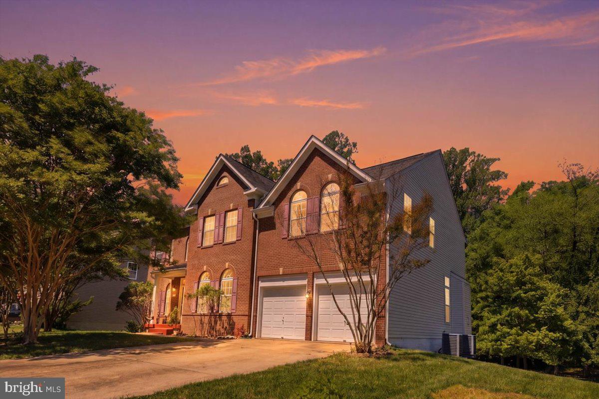 8114 Holly Ln — photo