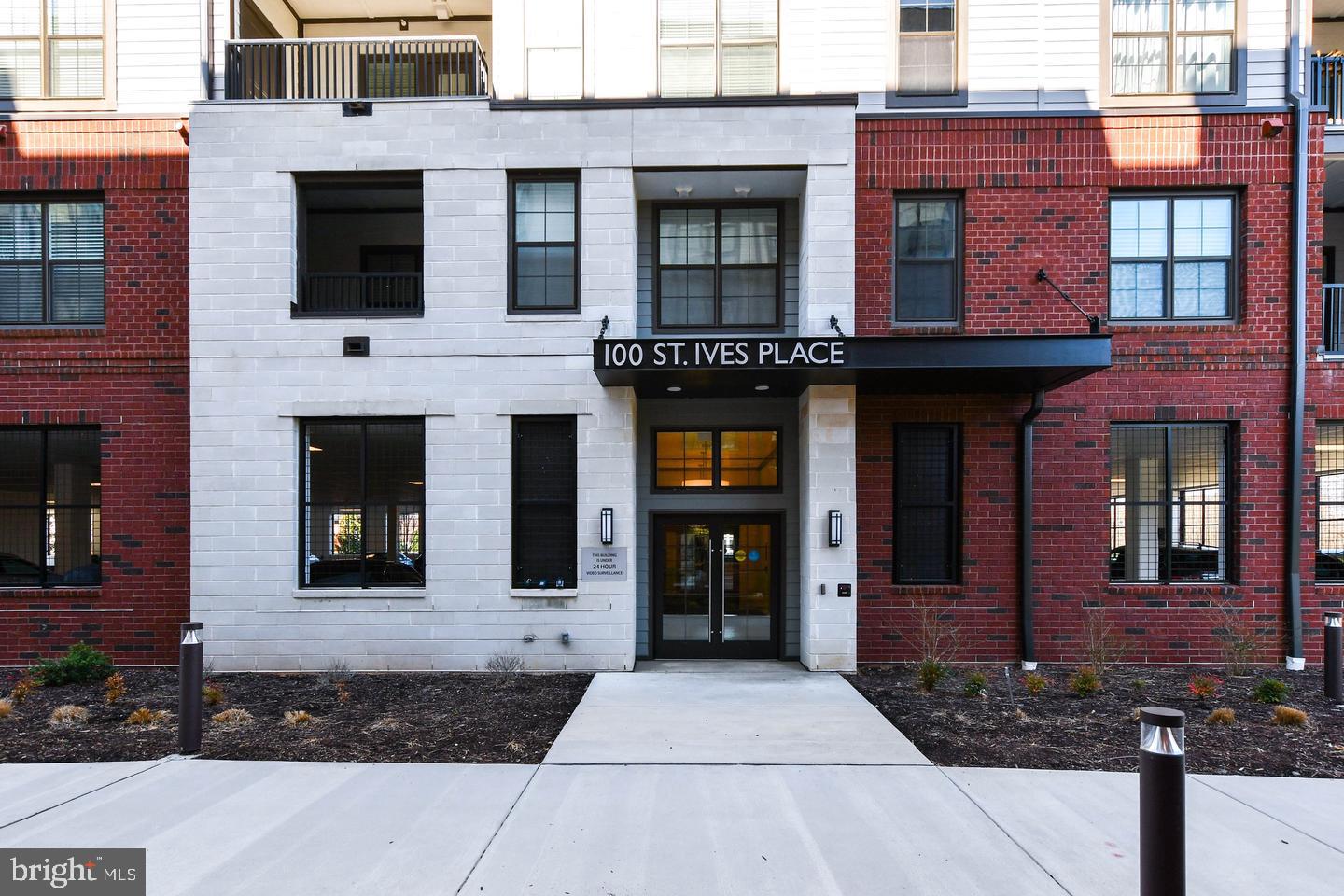 100 Saint Ives, Pl #Unit #301 — photo