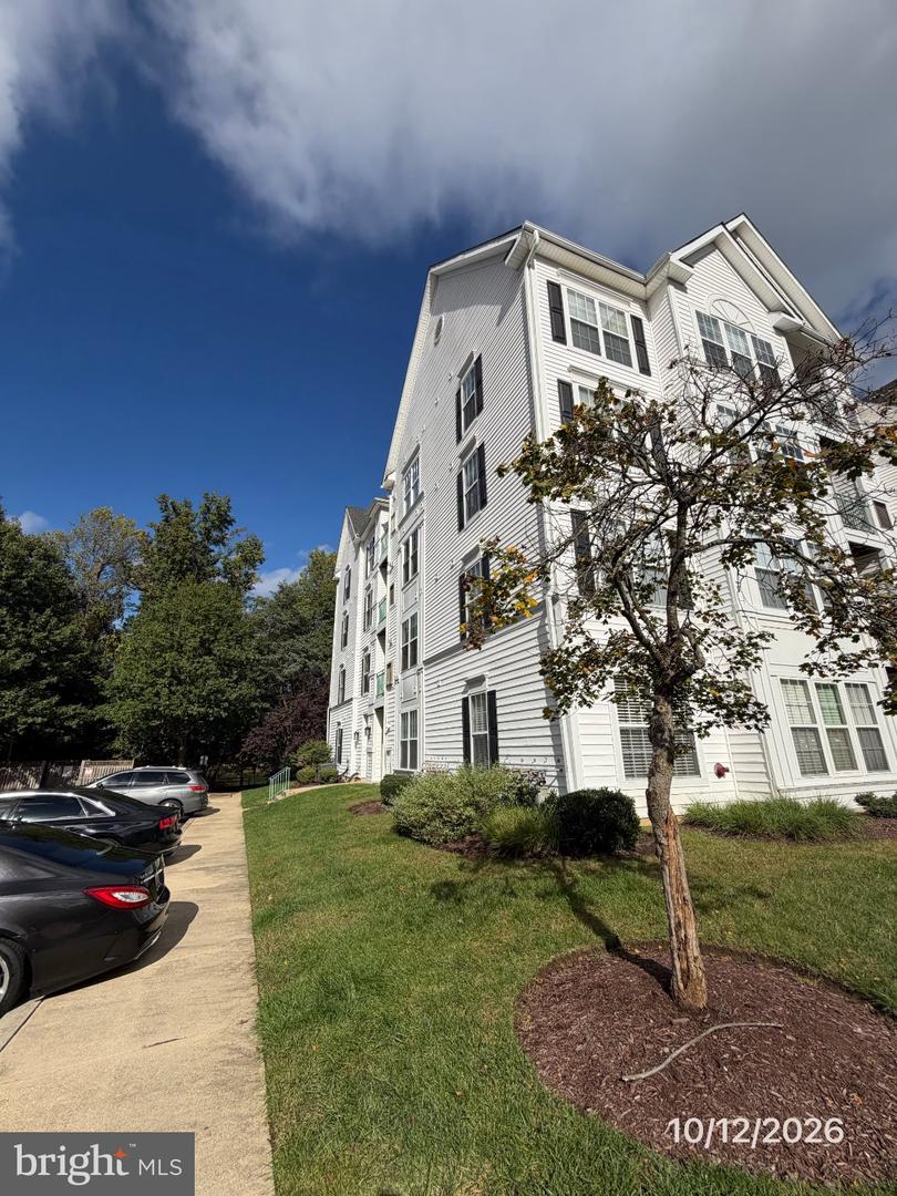 15614 Everglade Ln #203 — photo