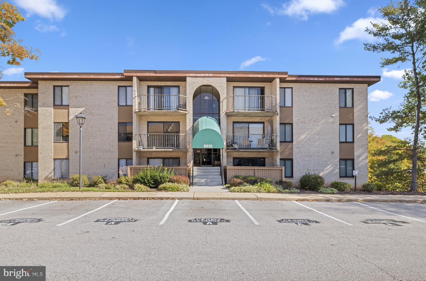 6932 Hanover Pkwy #200 — photo