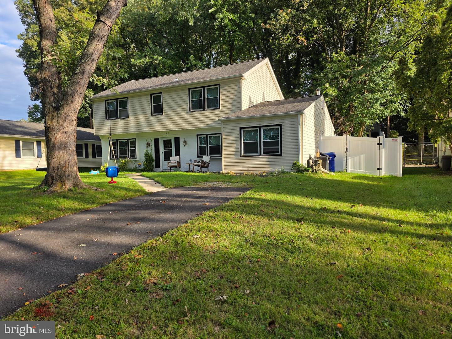 12319 Tilbury Ln — photo