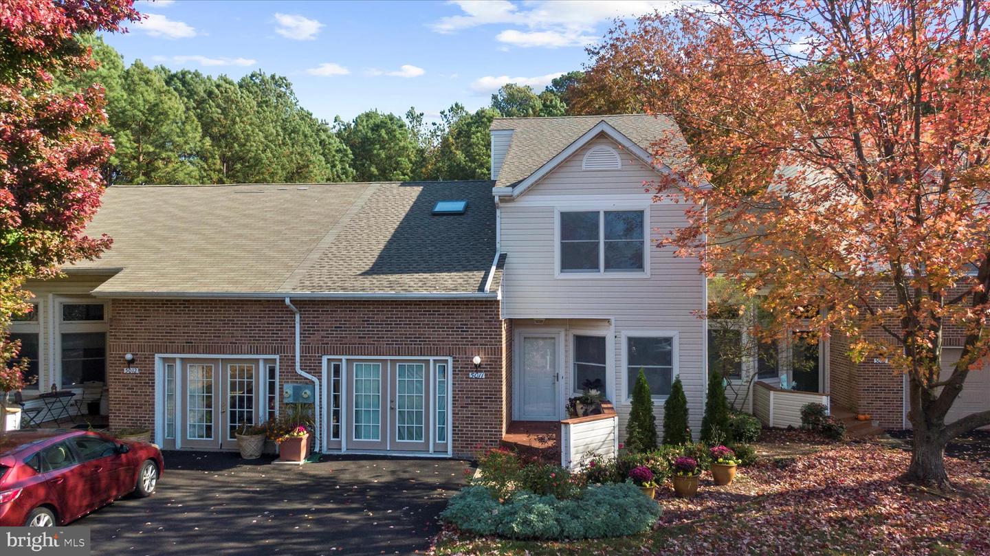 5011 Bridgepointe Dr — photo