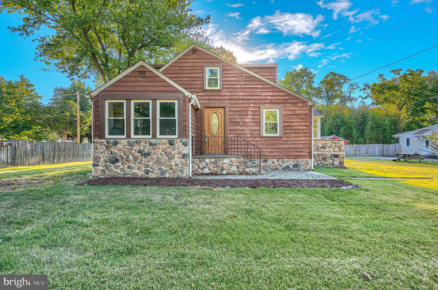 205 Bryantown Lndg — photo