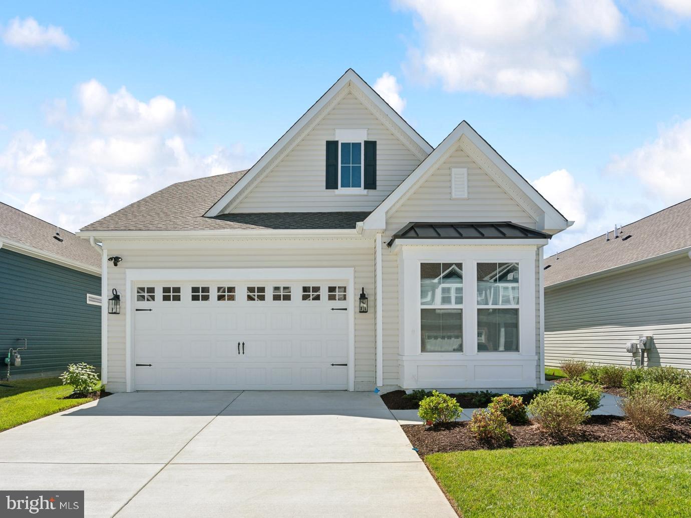 715 Warbler Way — photo