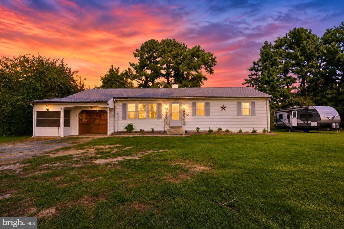 533 Round Top Rd — photo