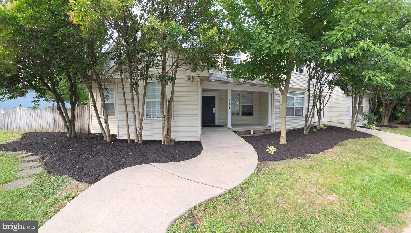 1606 Postal Rd #Unit C — photo
