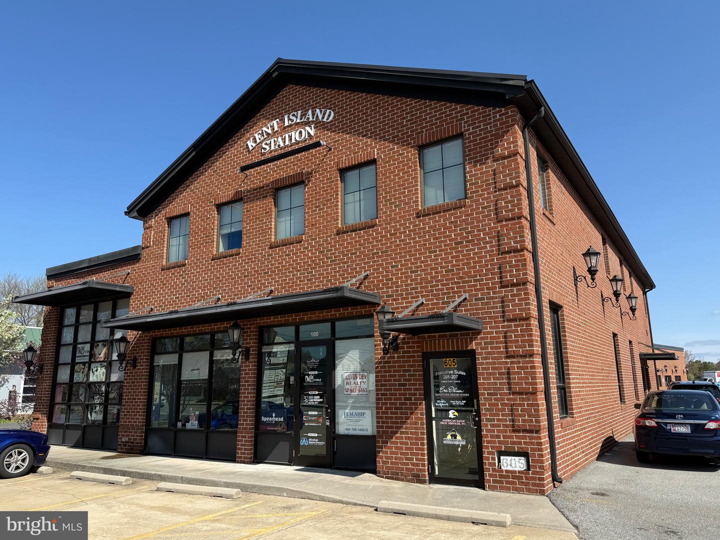605 Main St #B — photo