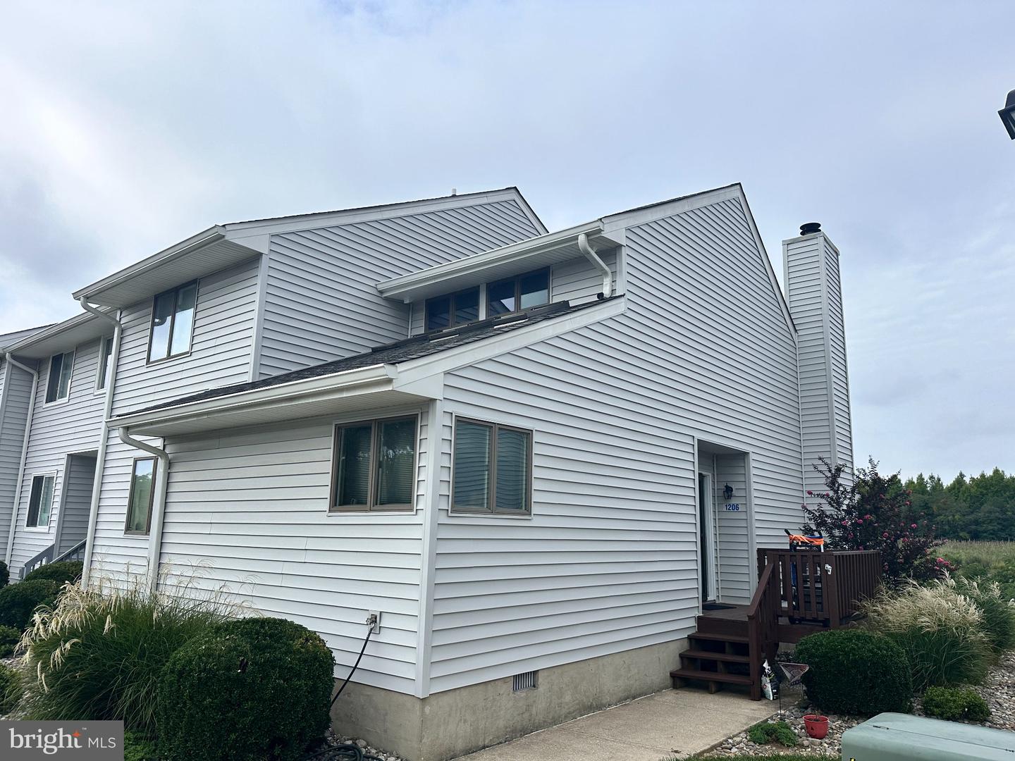 1206 Marion Quimby Dr — photo