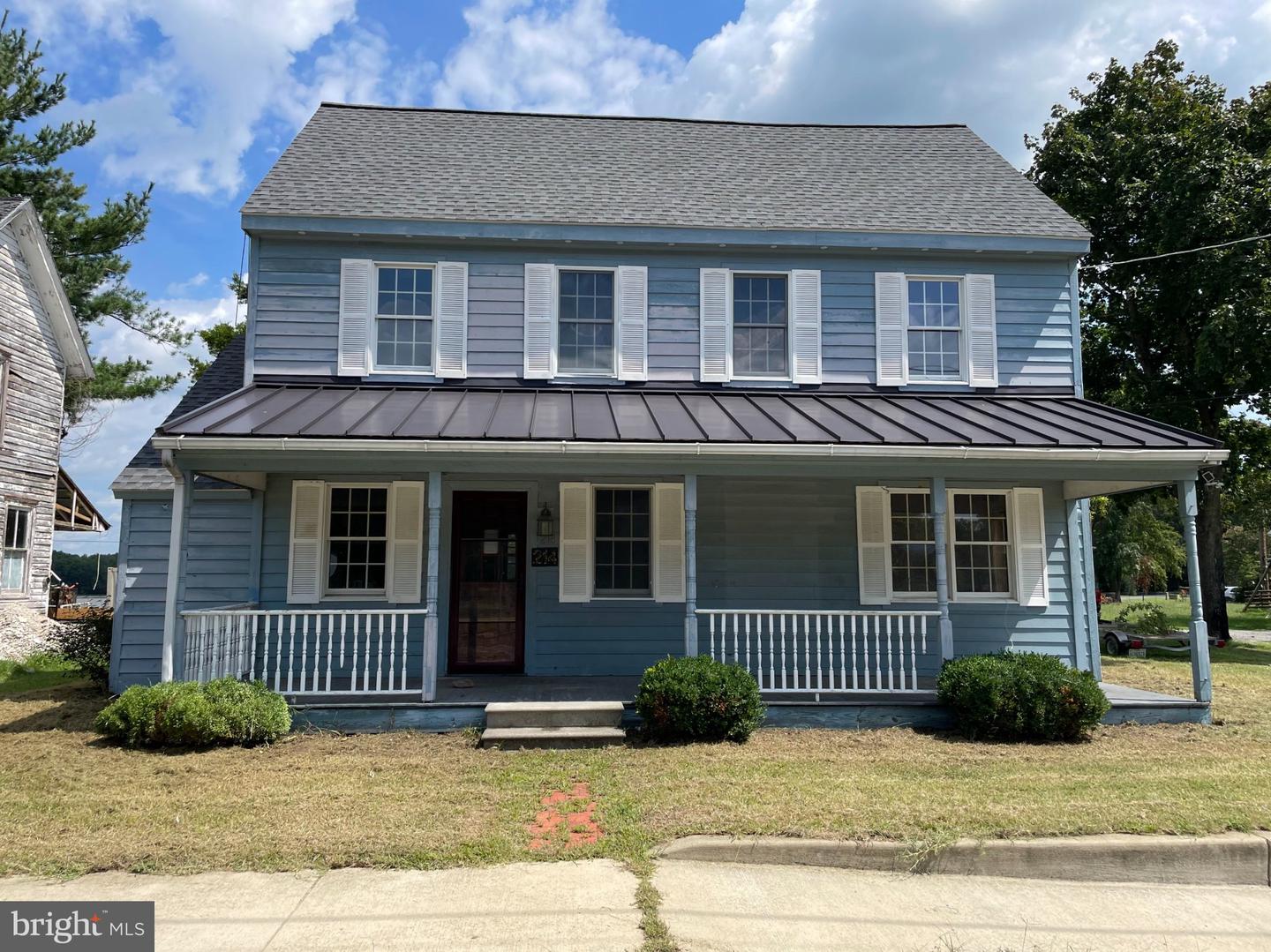 214 Broad St — photo