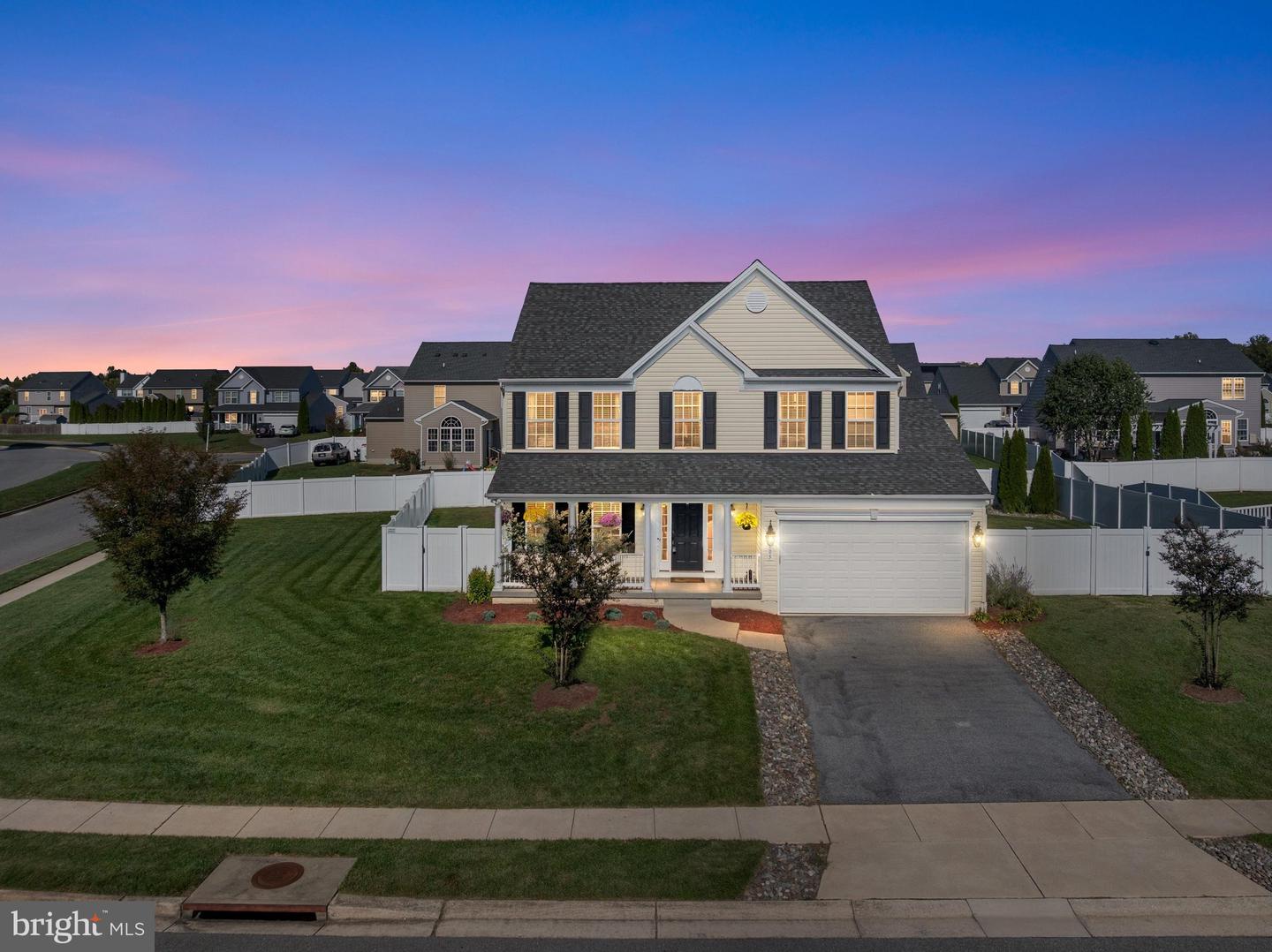105 E Brook Dr — photo
