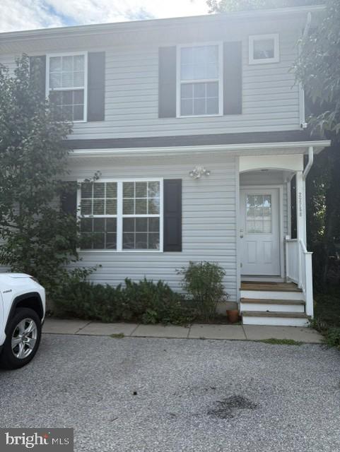 22758 Lawrence Ave — photo