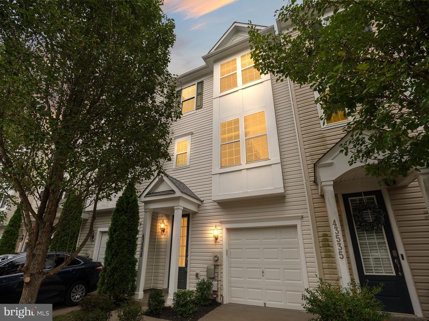 43539 Wild Iris St — photo