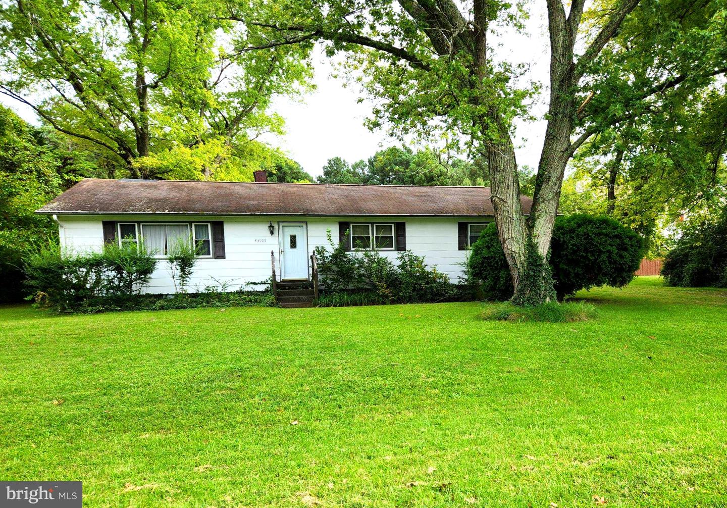 43905 Lanedon Dr — photo