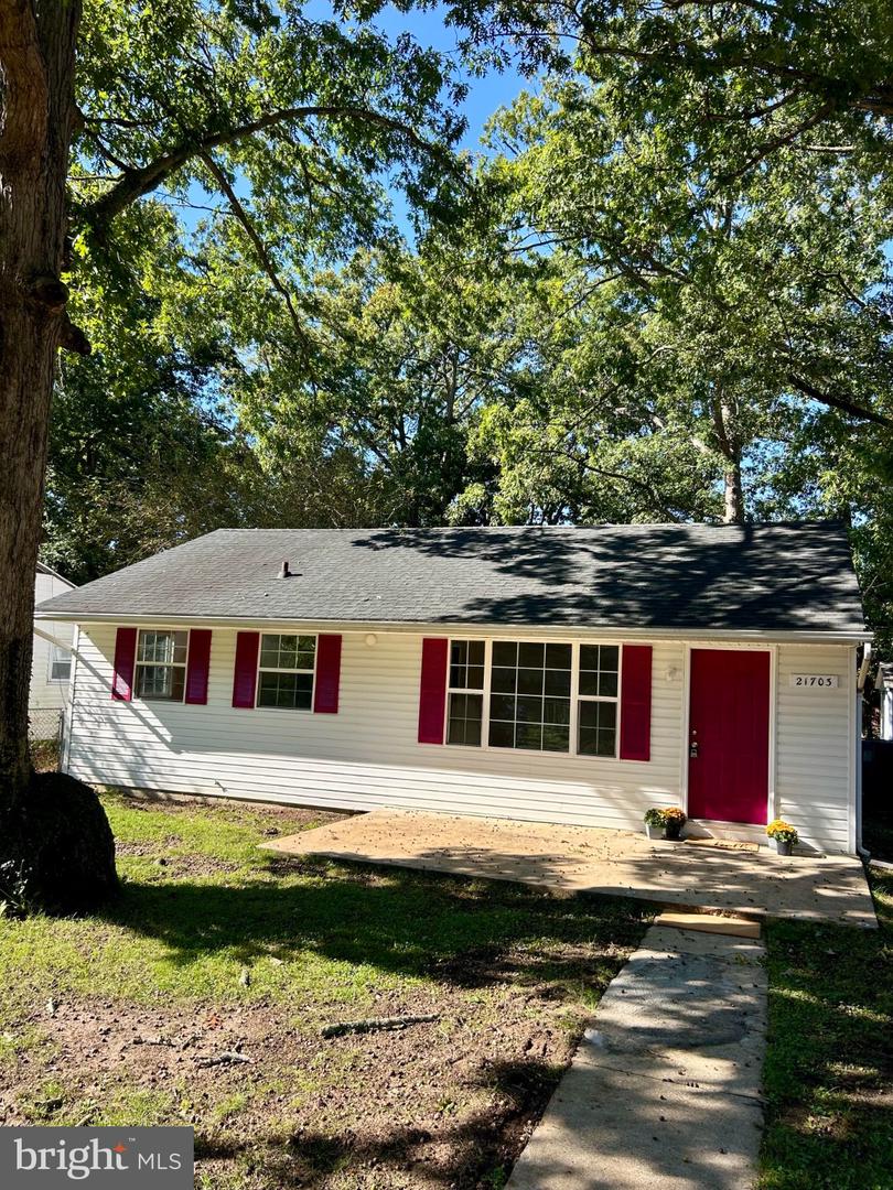 21703 Enterprise Rd — photo