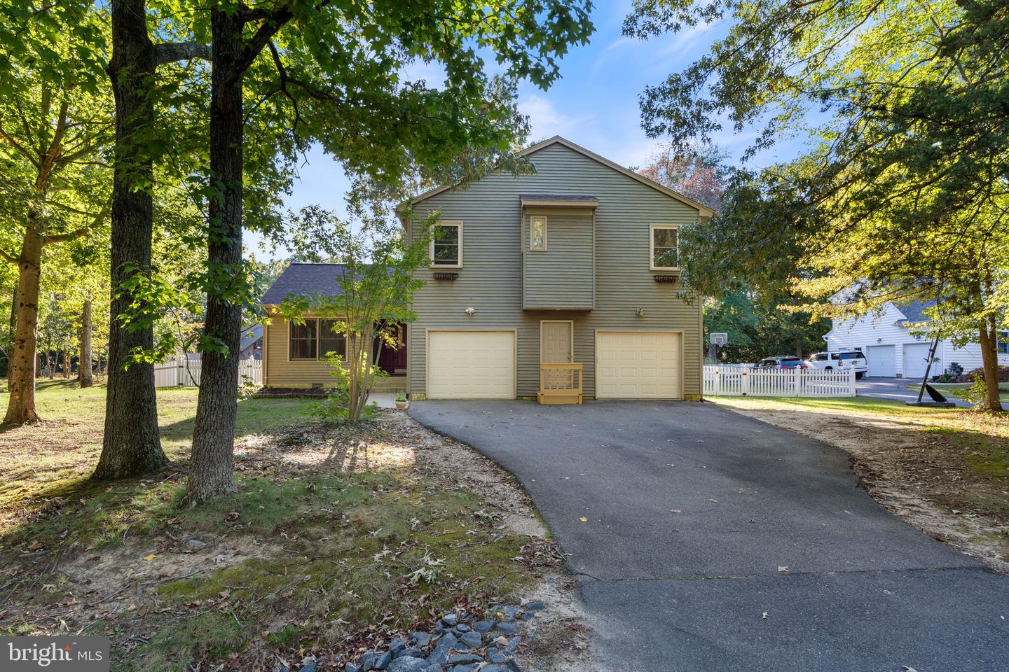 22301 White Oak Rd — photo