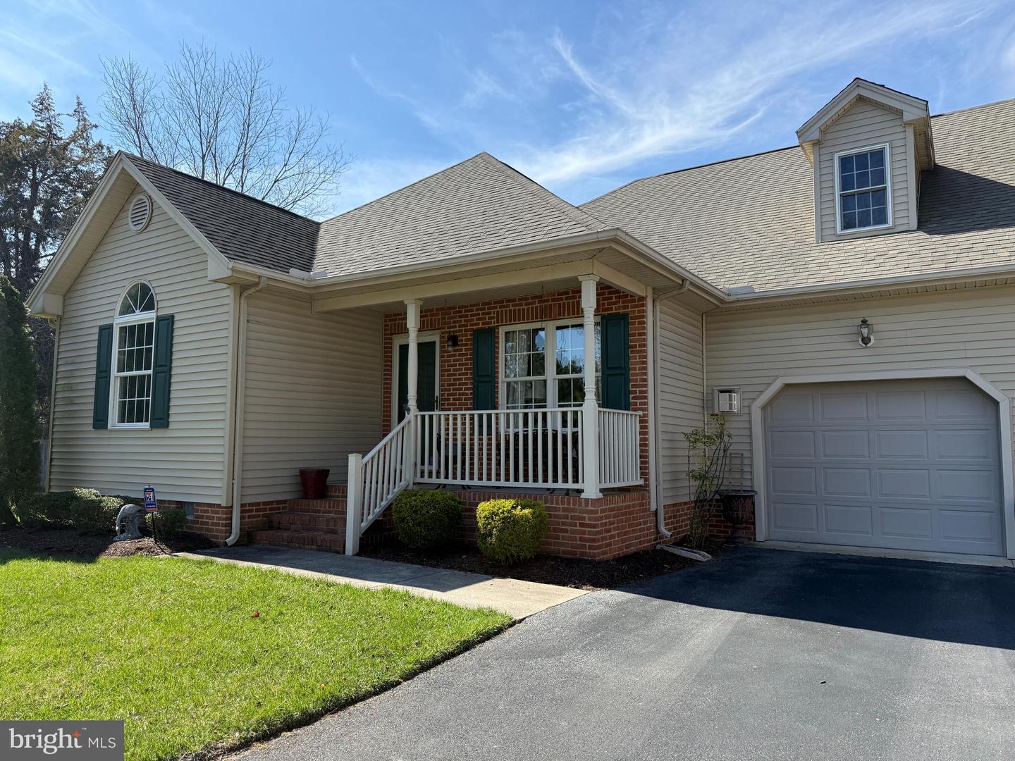 30416 Plantation Dr — photo
