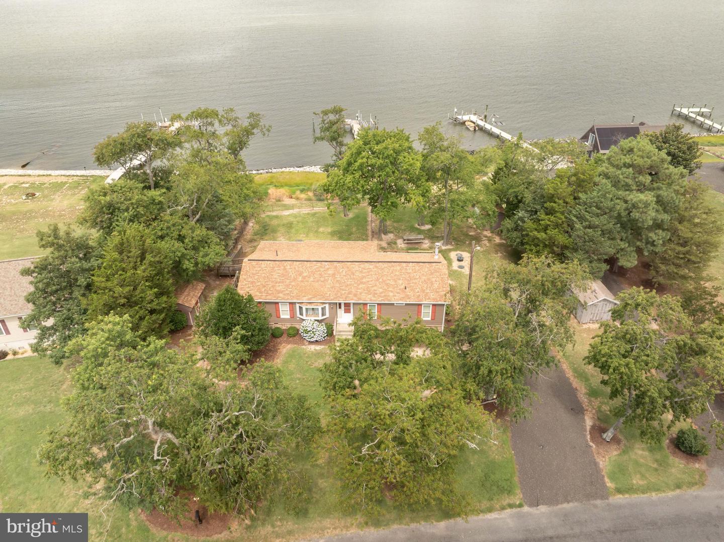 7940 Riverview Rd — photo