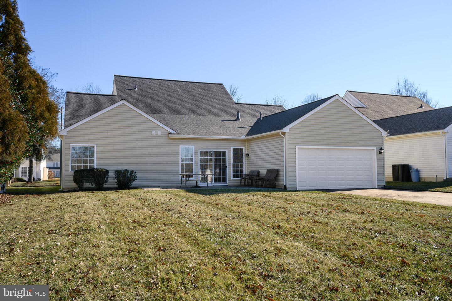 7344 Casey Ave — photo