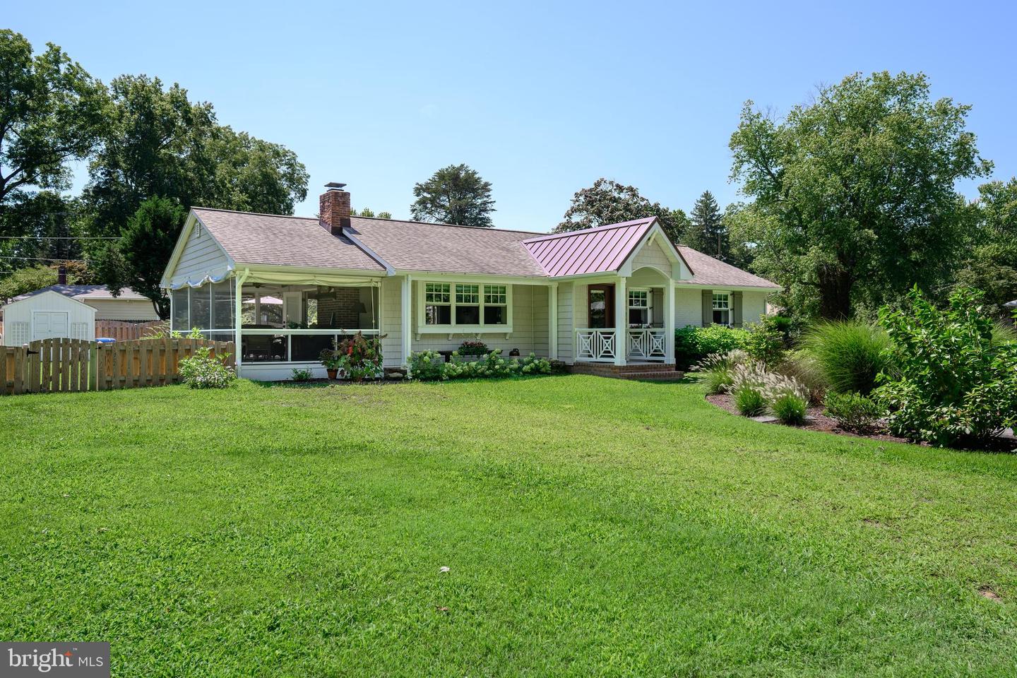 28567 Holden Rd — photo