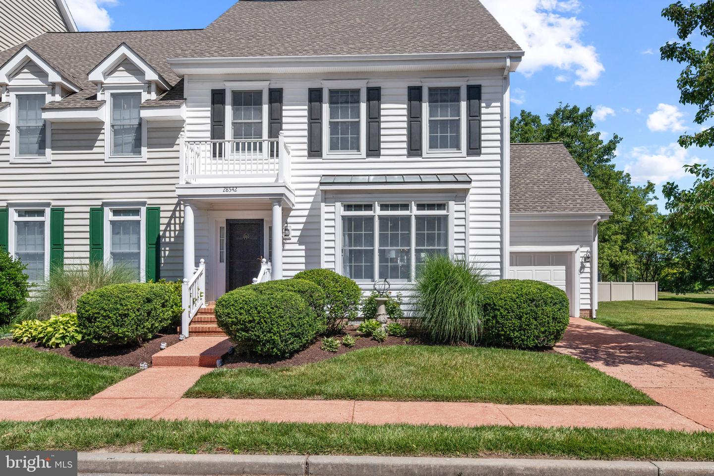 28542 Congressional Ct — photo