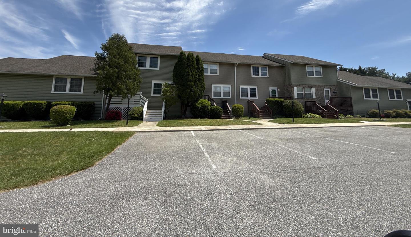 29595 Dutchmans Ln #603 — photo