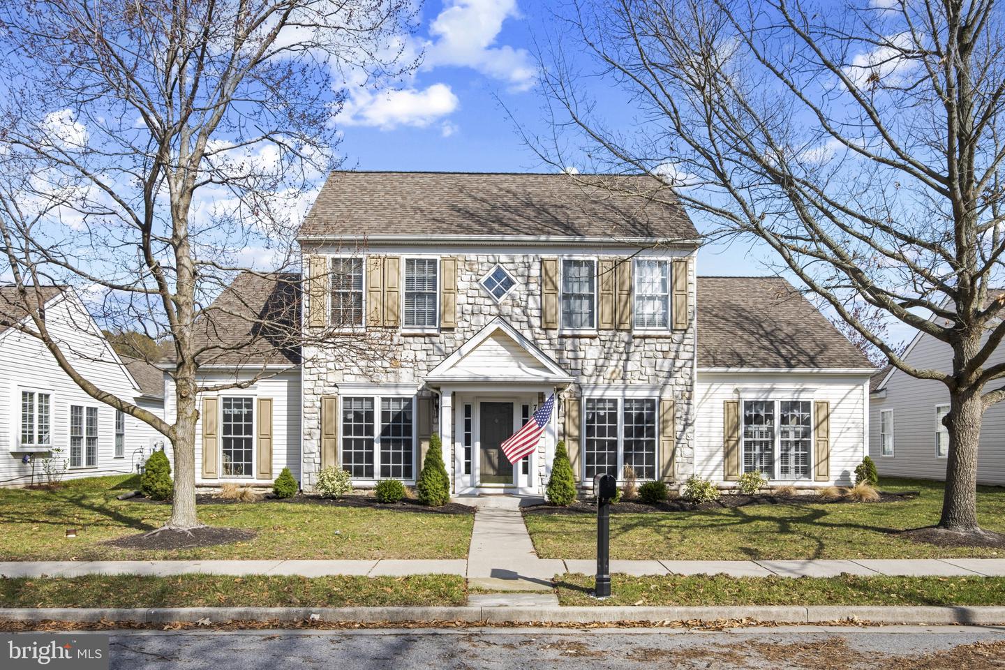 7401 Casey Ave — photo