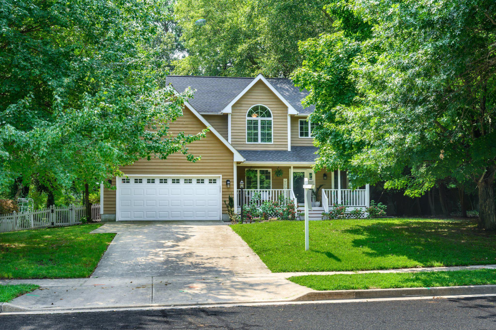 11 Londonderry Dr — photo