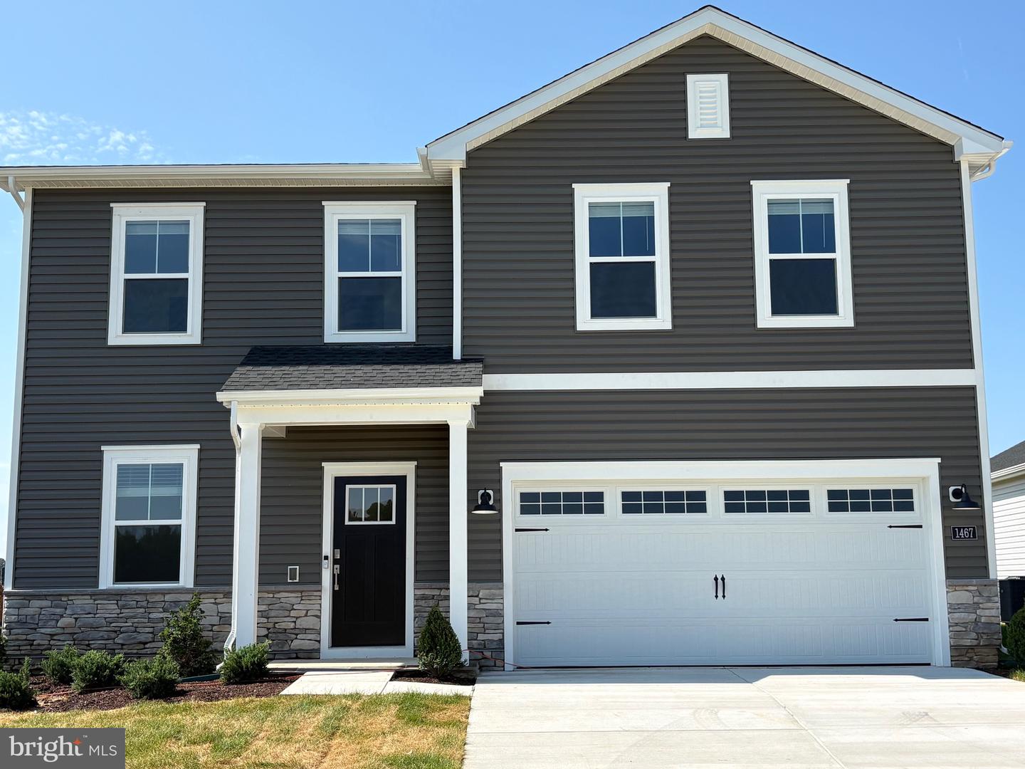 1471 Lake George Ln — photo