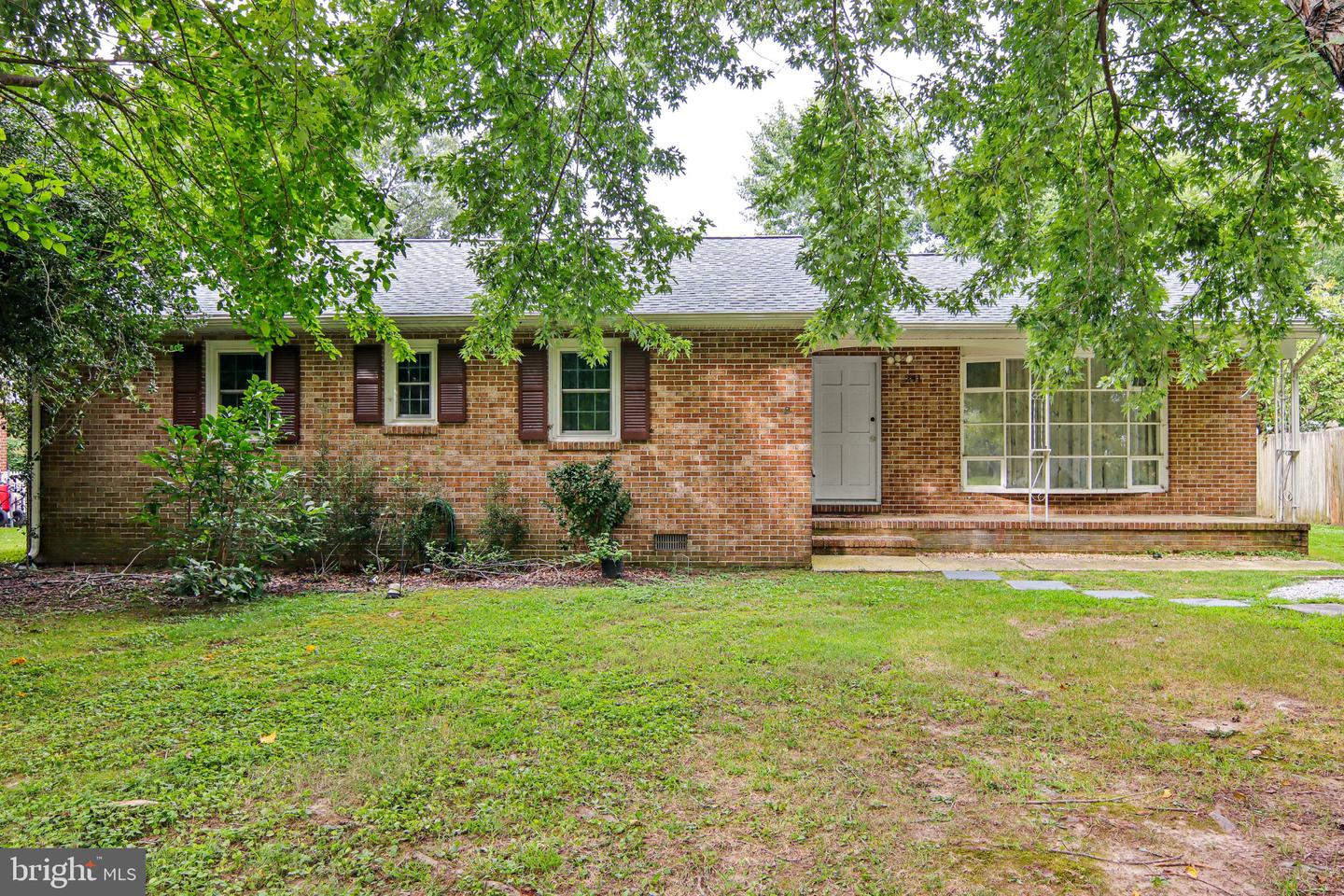 241 Brookwood Ave — photo
