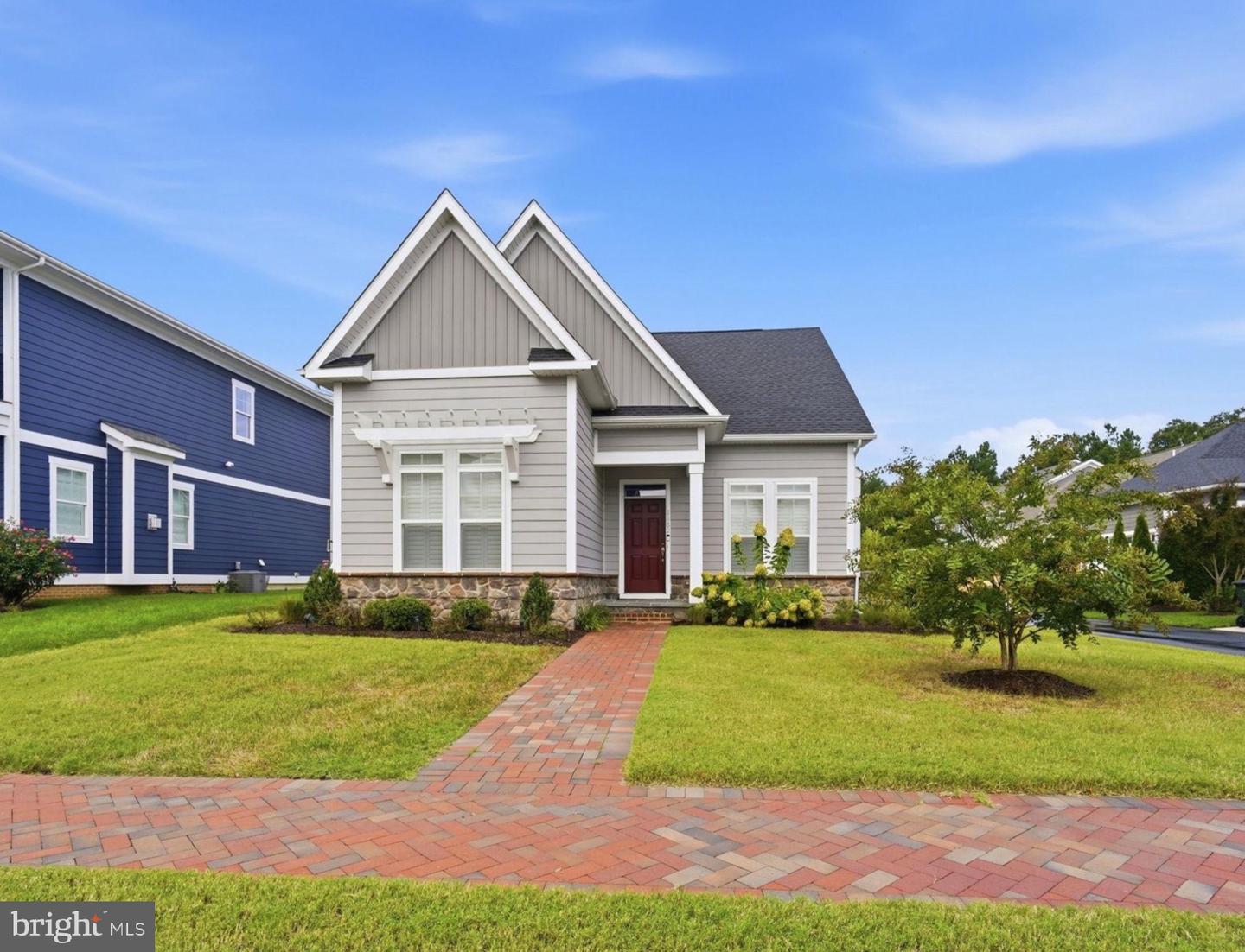 8082 Easton Village Dr — photo