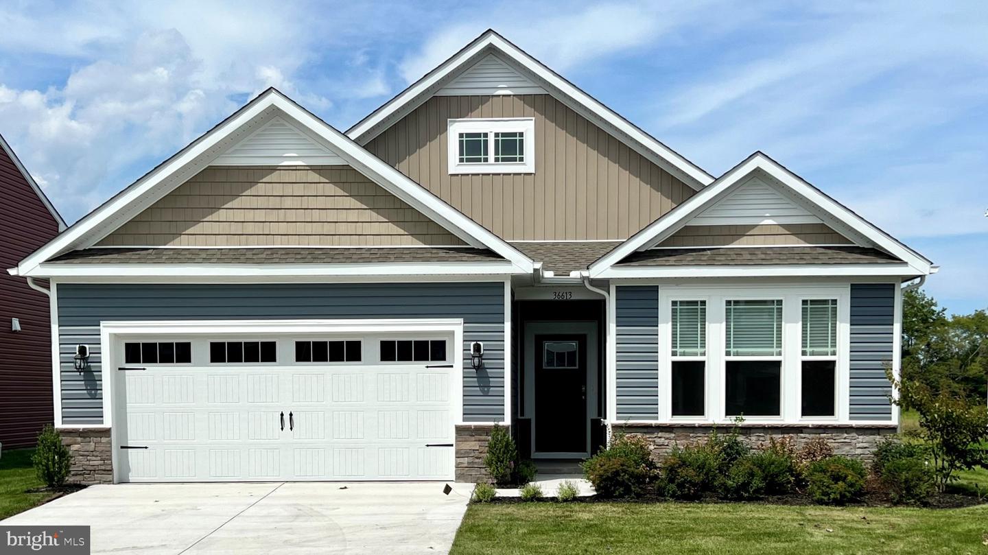 8694 Harper Way — photo