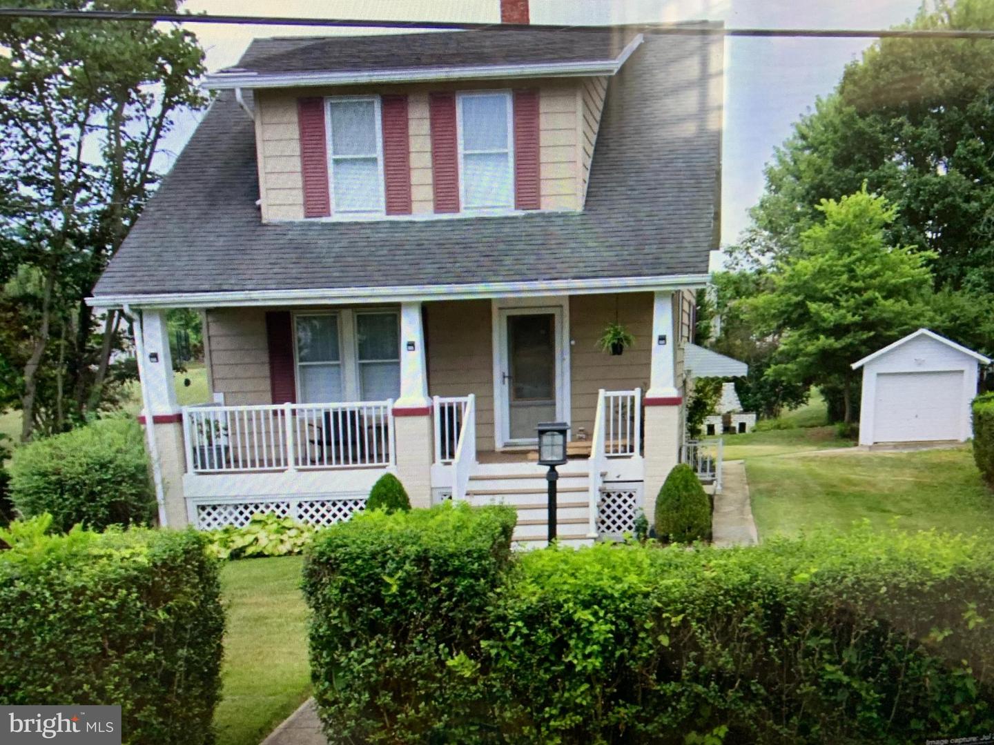 12207 W Lawn Ln — photo