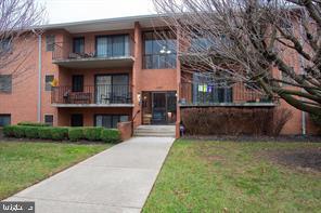 1631-104 Edgewood Pl #104 — photo