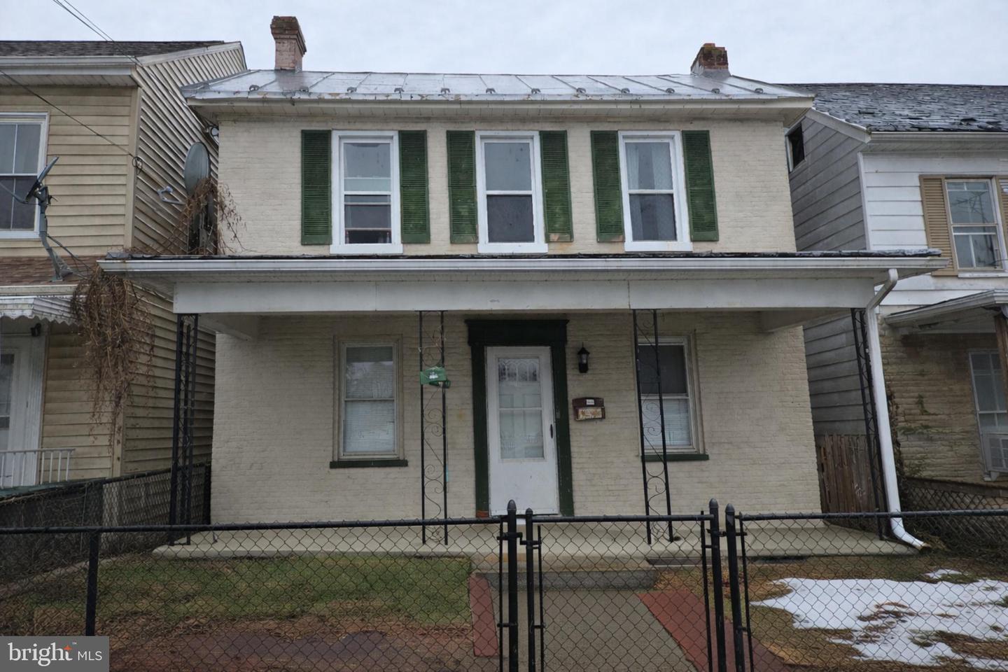 709 S Potomac St — photo