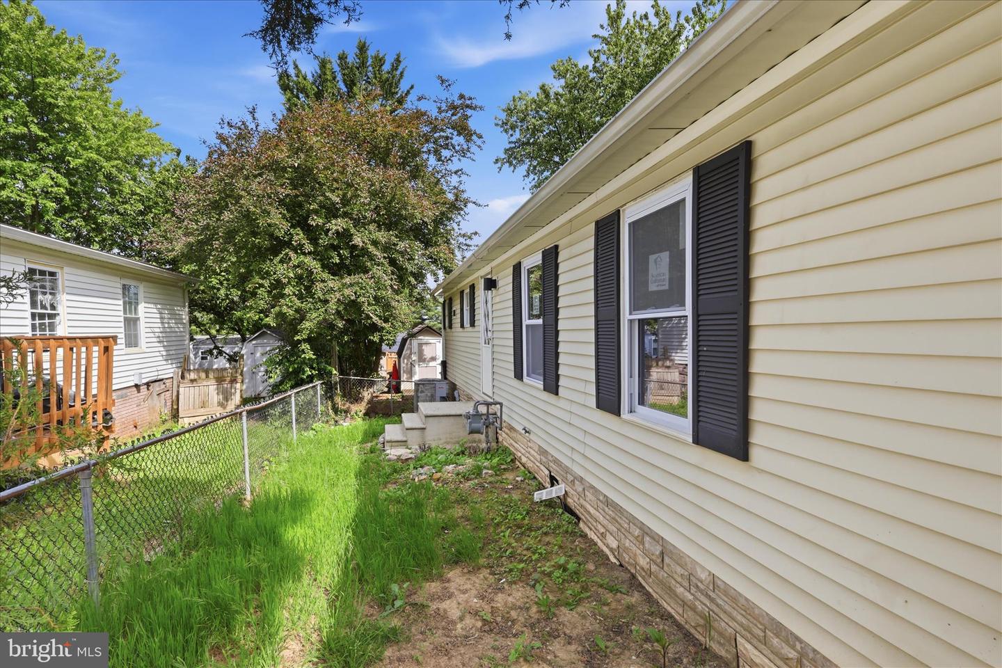 12021 Heather Dr — photo