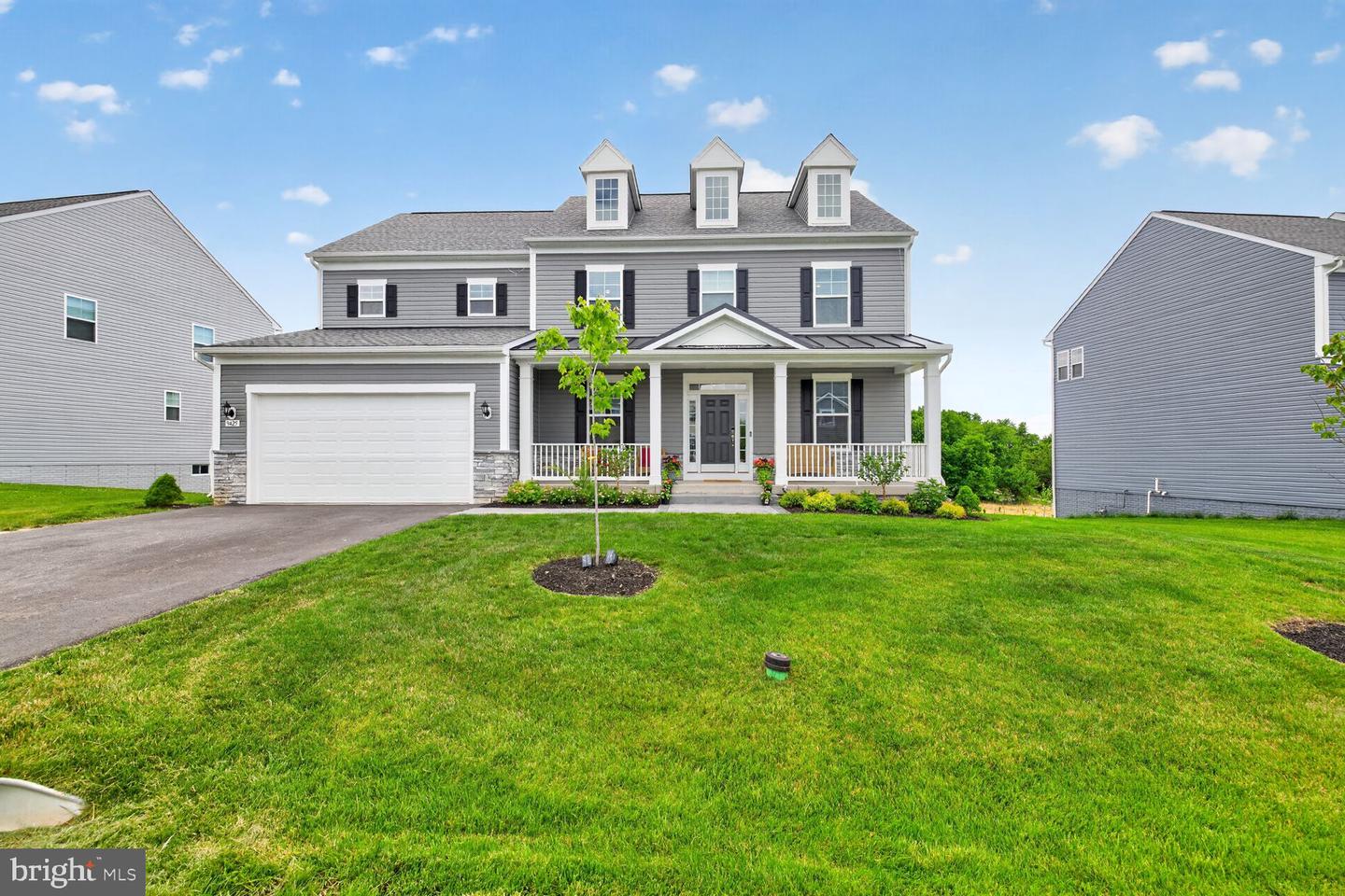 9425 Alloway Dr — photo