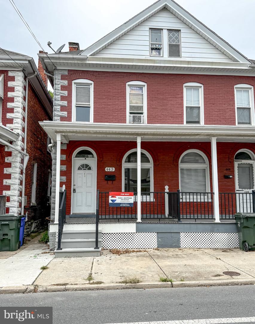 443 N Mulberry St — photo