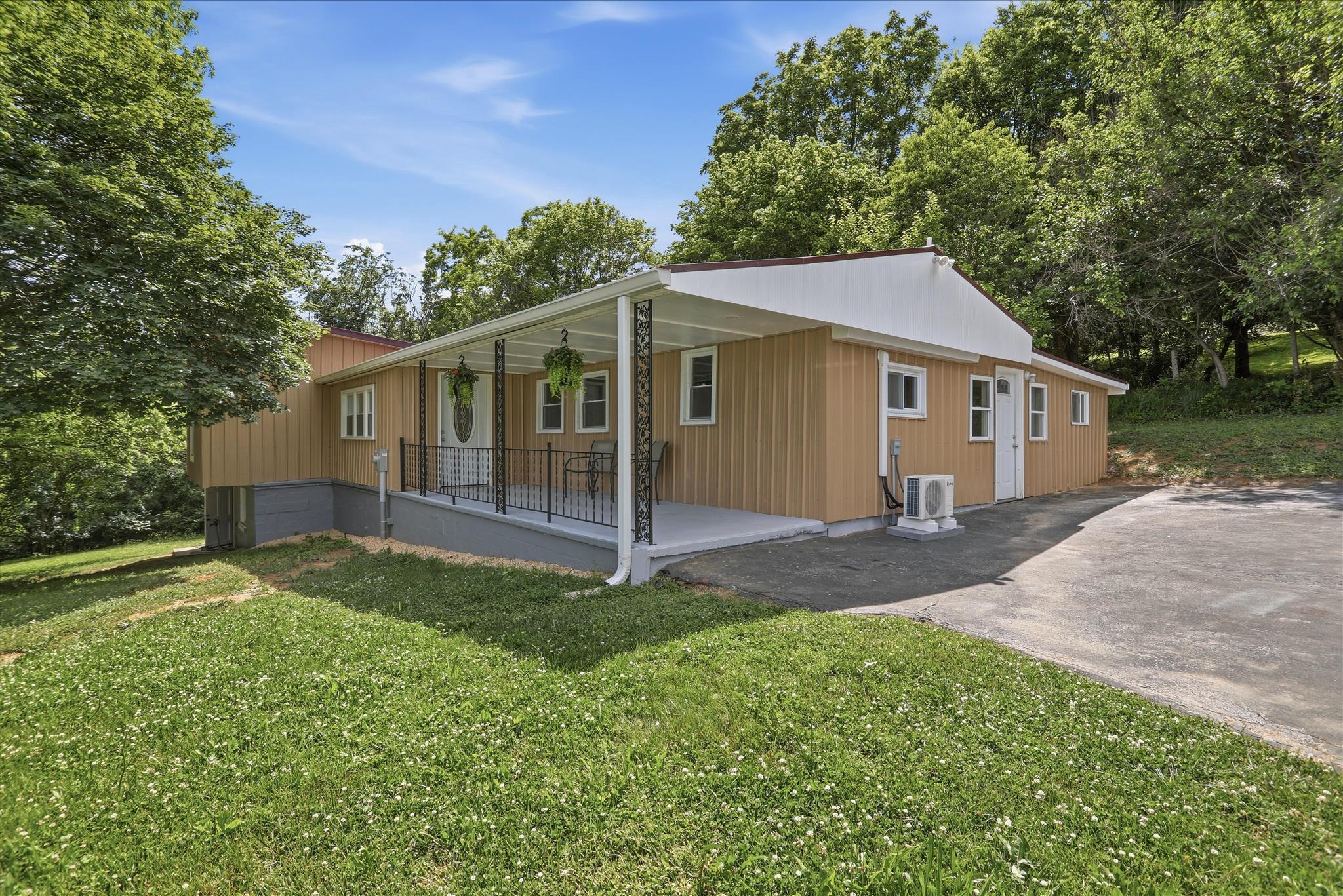 6340 Coffman Farms Rd — photo