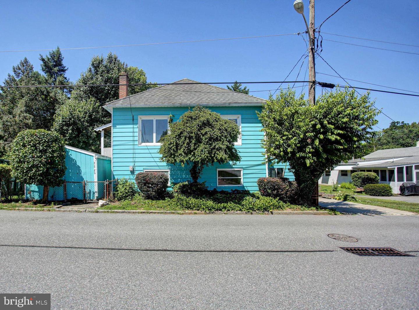 3 Park Dr — photo