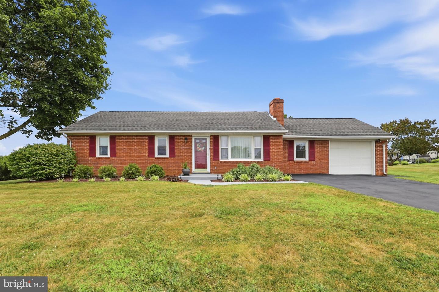 16913 Fairview Rd — photo