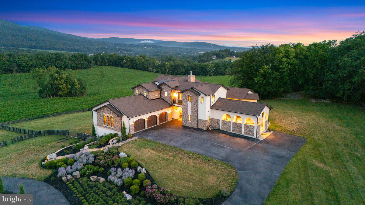 10110 Easterday Ct — photo