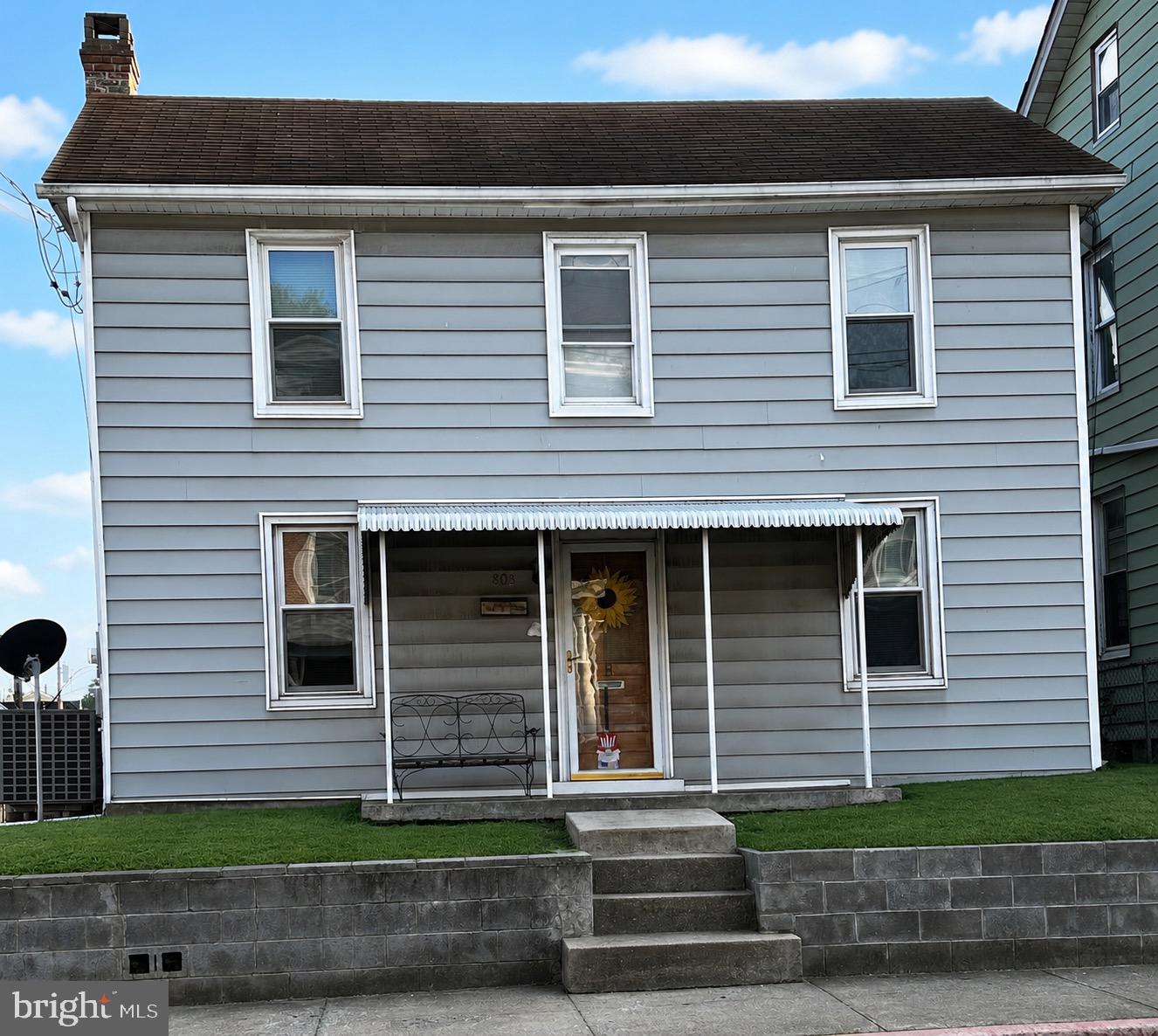 803 Salem Ave — photo