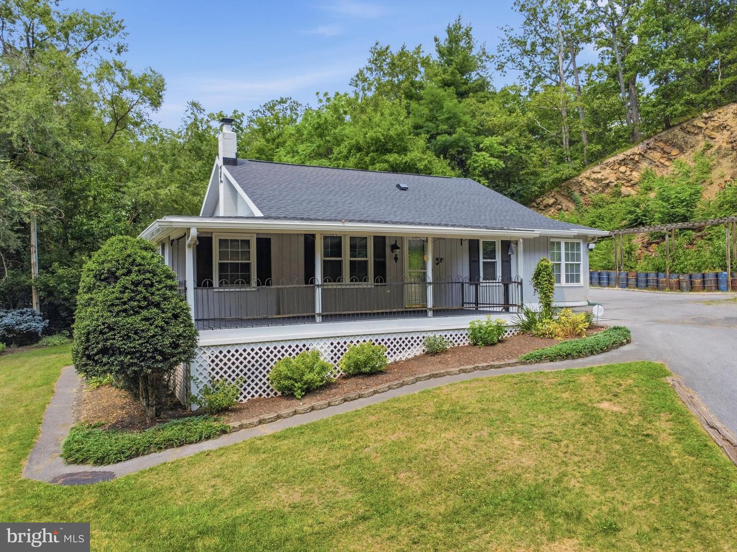 11733 Snug Harbor Ln — photo