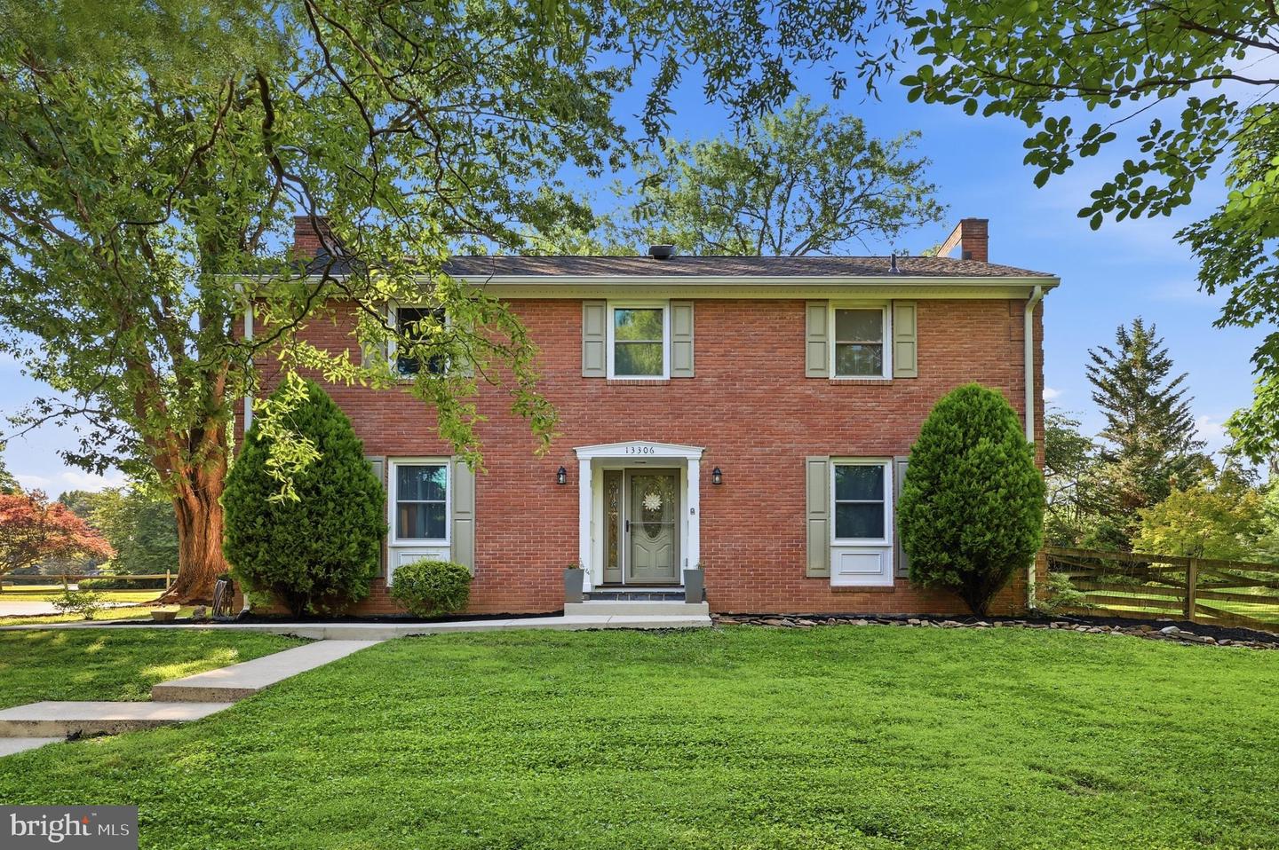 13306 Fairgreen Cir — photo