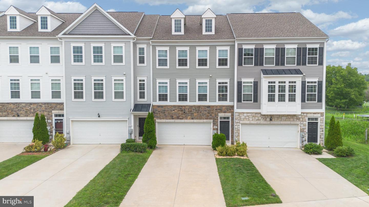 20212 Capital Ln — photo