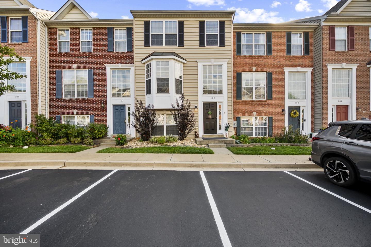 105 Green Fern Cir — photo