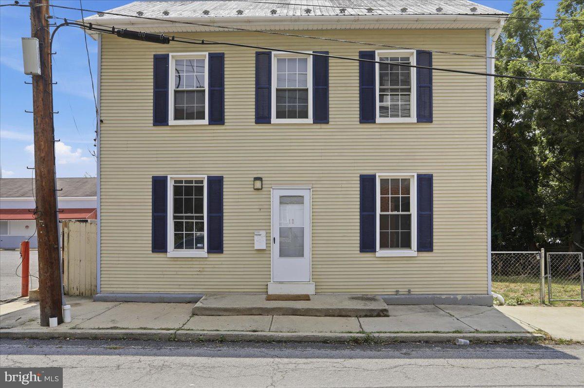 12 Madison Ave — photo
